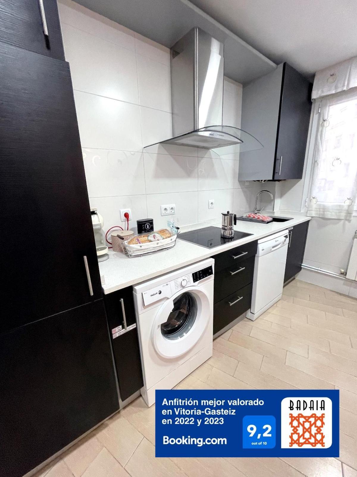A Las Puertas De La Catedral 90M2 Con Garaje Vitoria-Gasteiz Extérieur photo