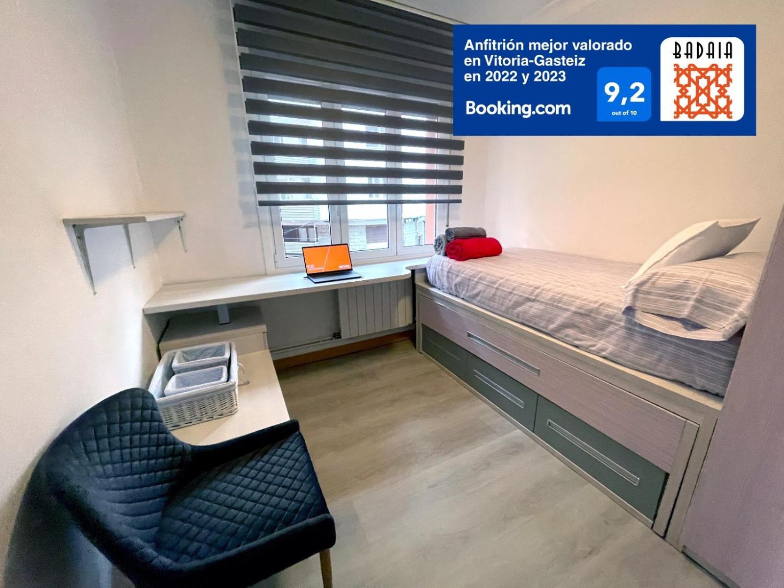 A Las Puertas De La Catedral 90M2 Con Garaje Vitoria-Gasteiz Extérieur photo
