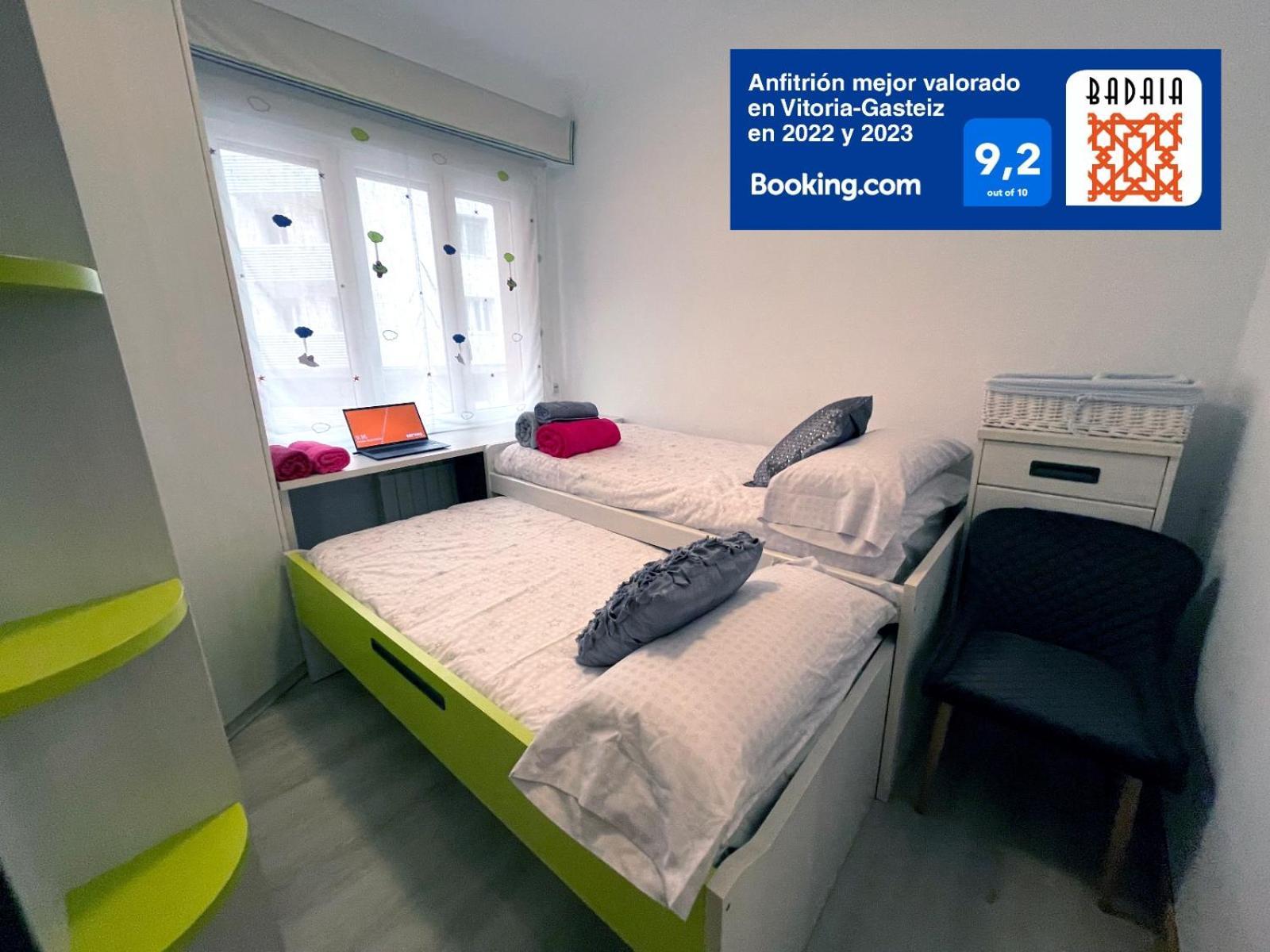 A Las Puertas De La Catedral 90M2 Con Garaje Vitoria-Gasteiz Extérieur photo