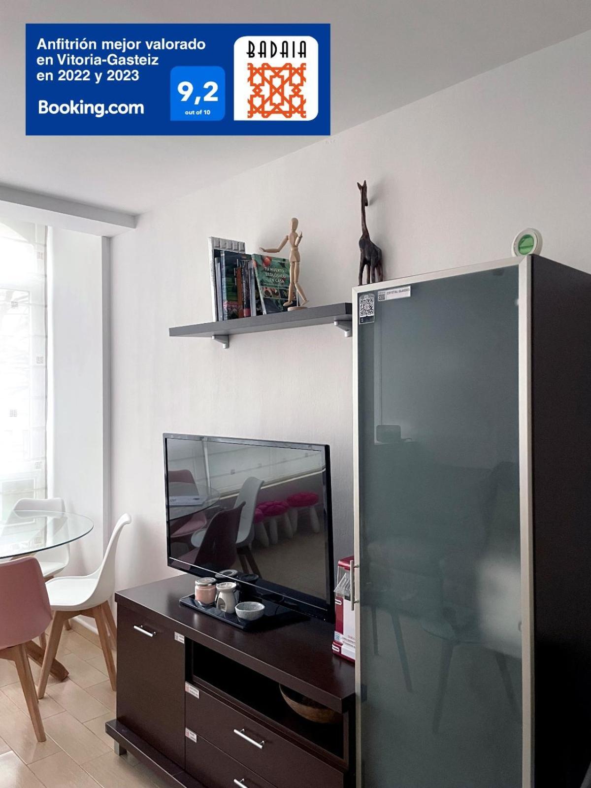 A Las Puertas De La Catedral 90M2 Con Garaje Vitoria-Gasteiz Extérieur photo